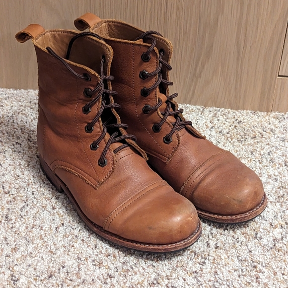 Classic Tan Leather Boots - Picture 2 of 10